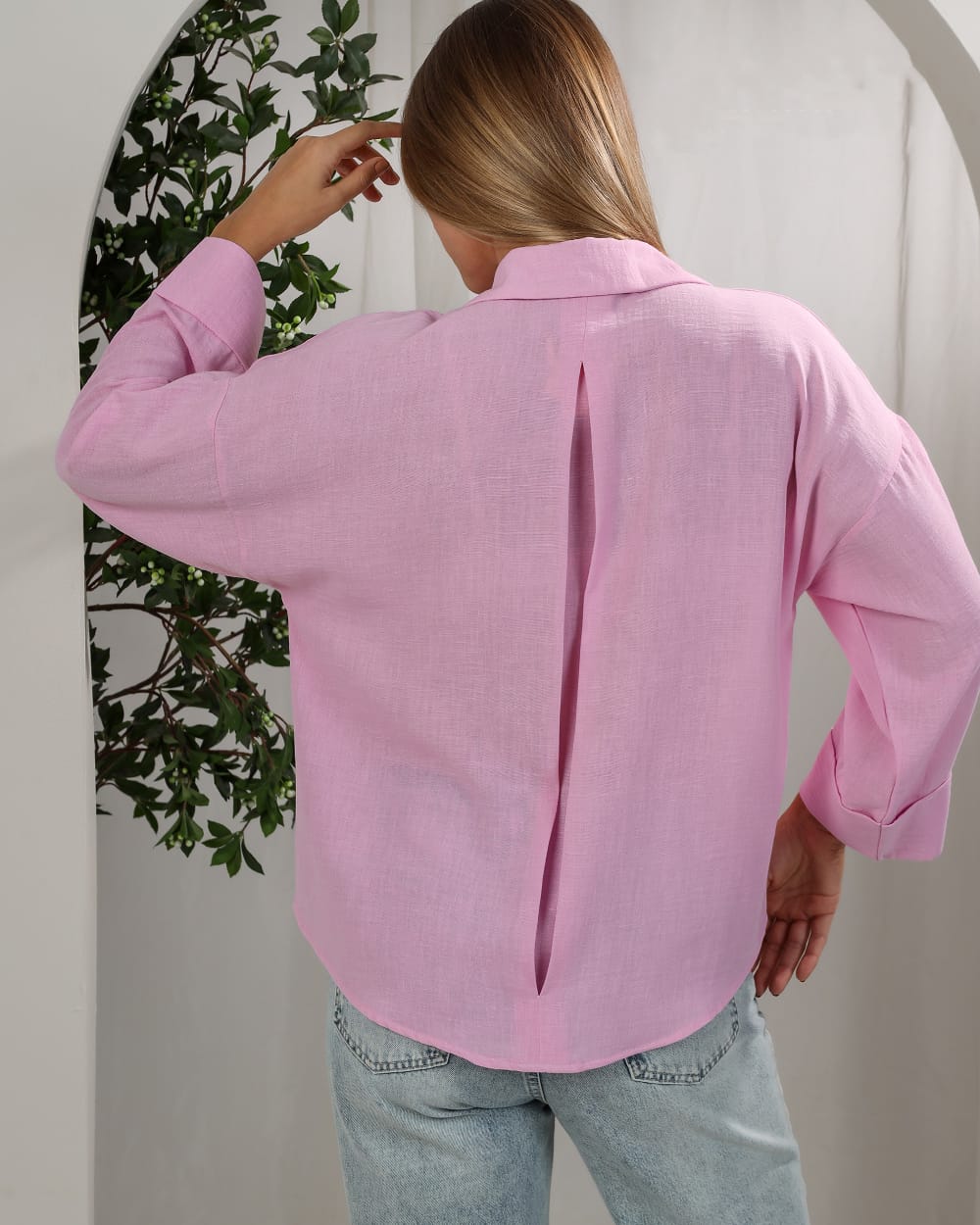 Linen shirt for effortless everyday elegance