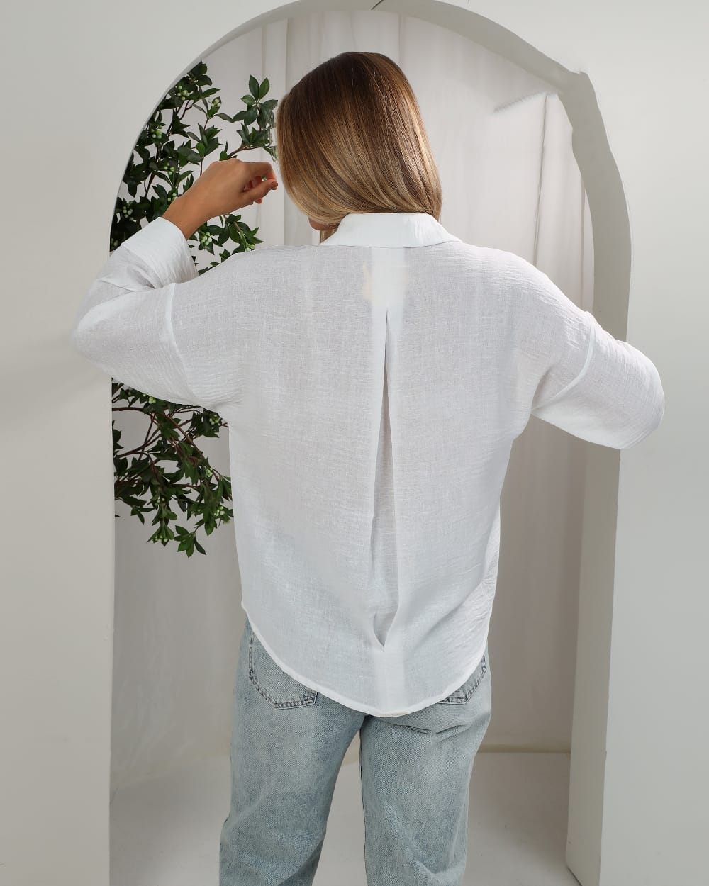 Linen shirt for effortless everyday elegance