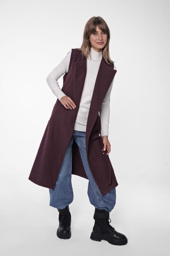 Long Sleeveless Coat