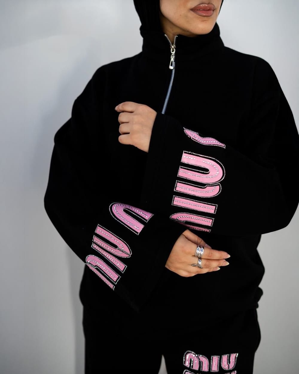 Chic Lounge Set with Embroidered Details