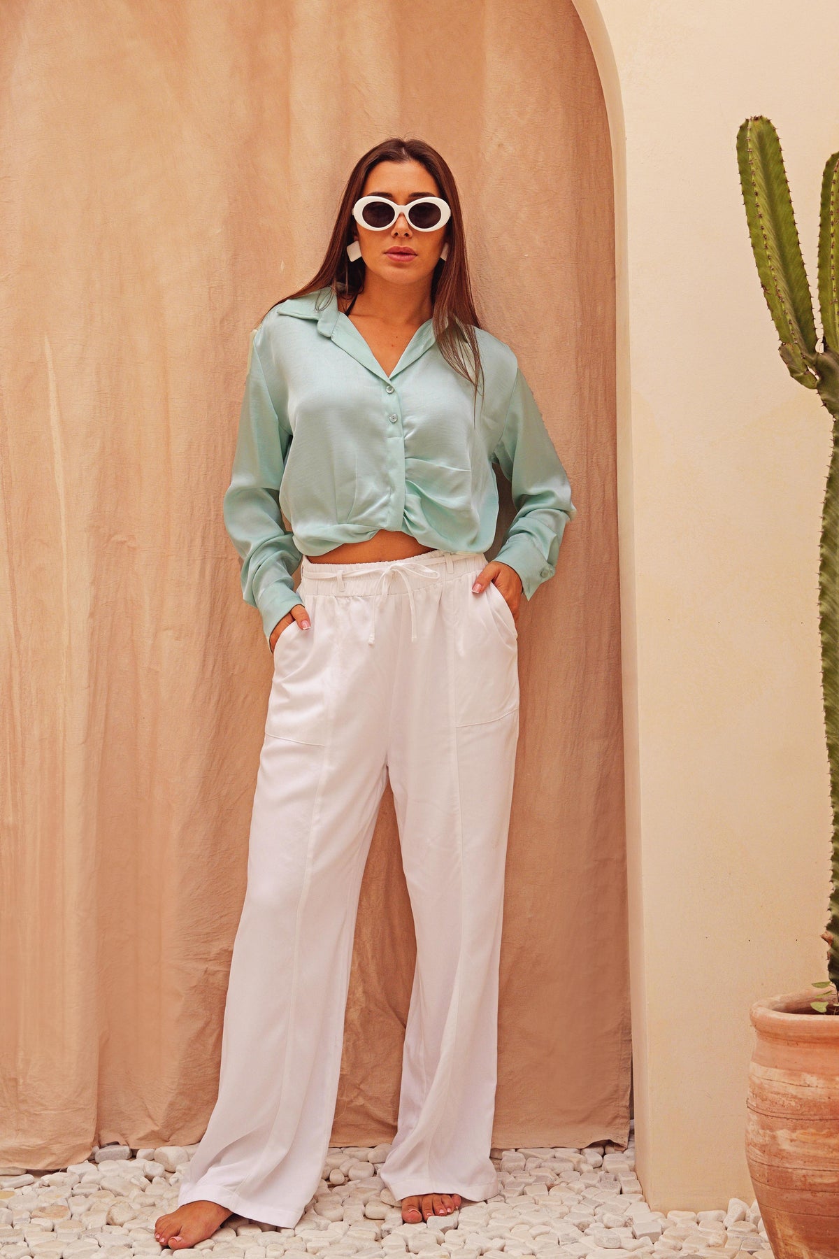 Linen pants for effortless summer comfort 25