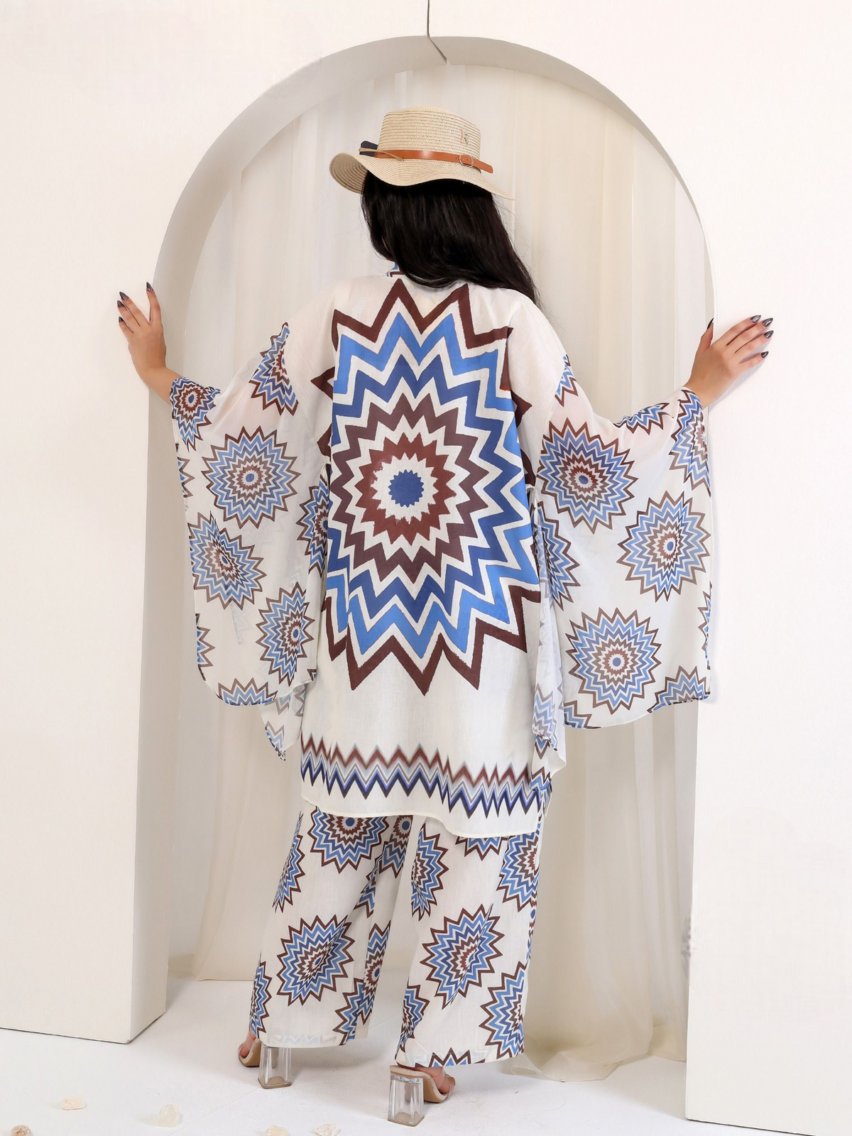 Chic and bold printed set