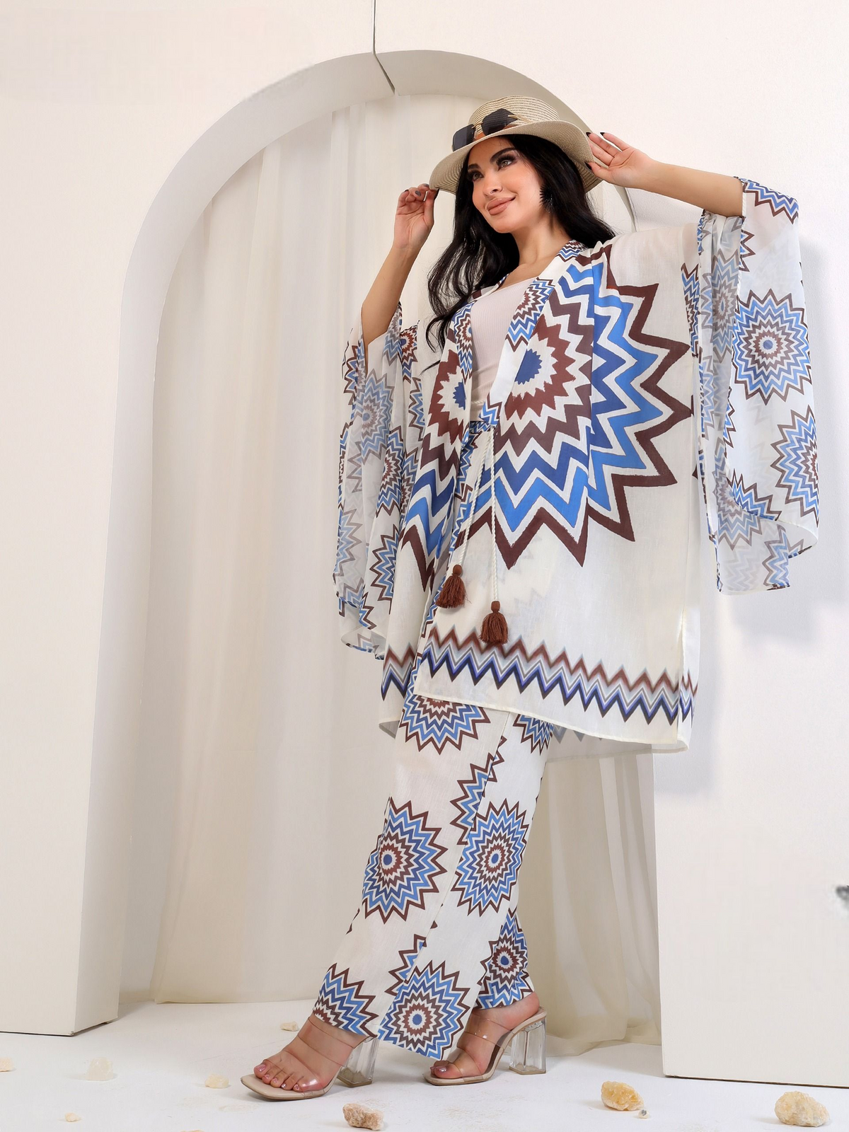 Chic and bold printed set