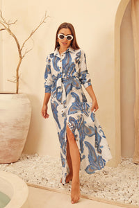 The lightness of the dress, the weight of elegance 26