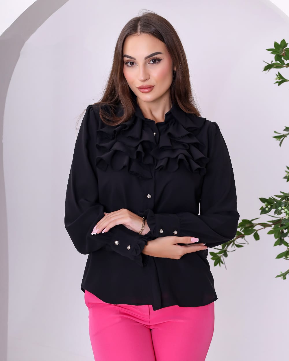 Plain ruffle blouse for a feminine chic touch