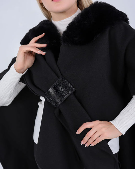 Elegant Faux Fur Collar Cape