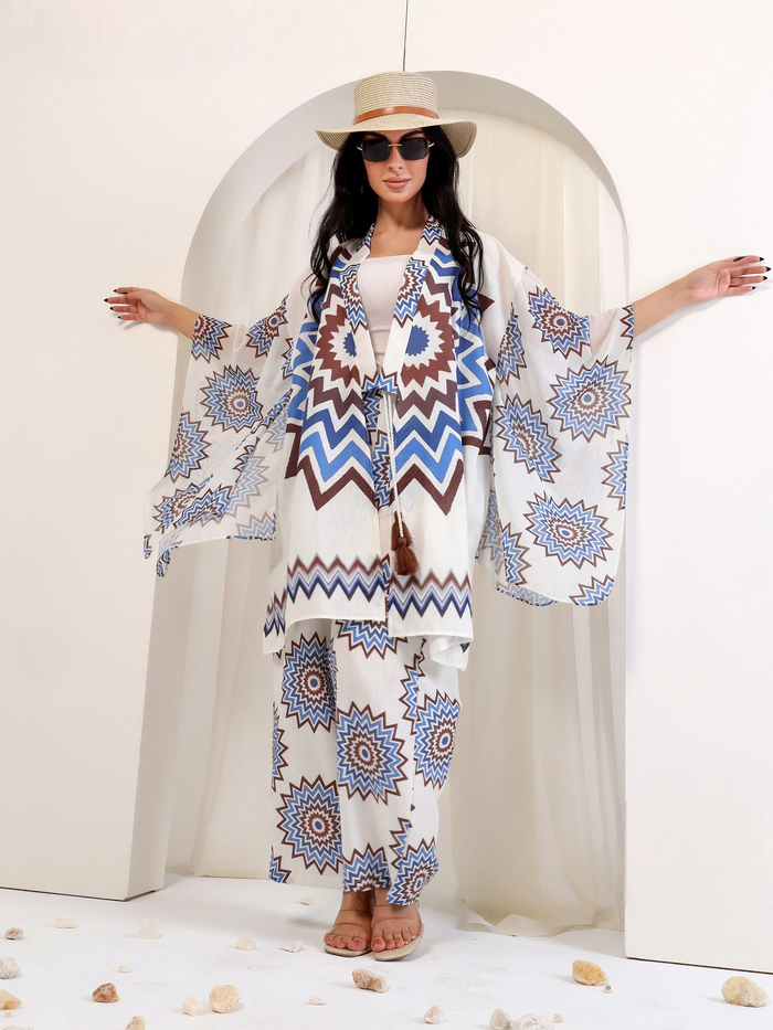 Chic and bold printed set