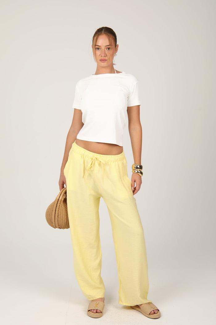 Summer look with wide pants