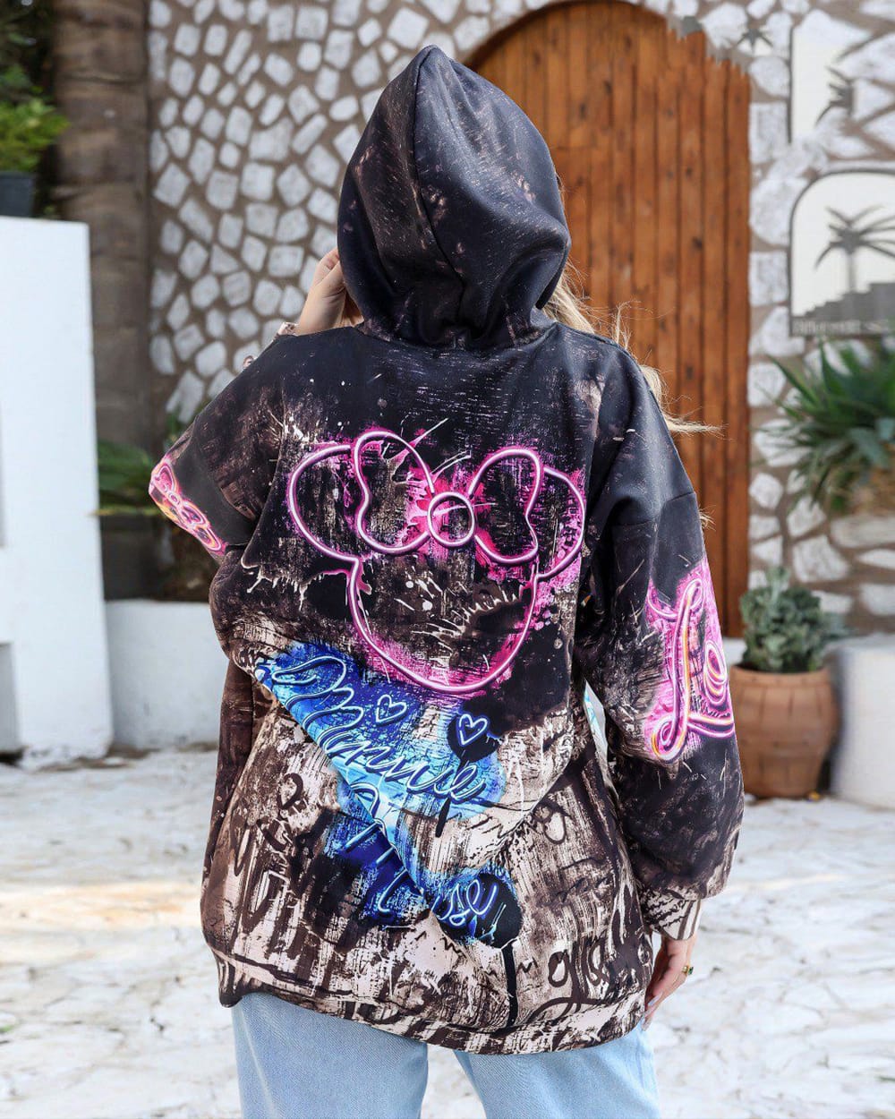 Oversized Graphic Hoodie