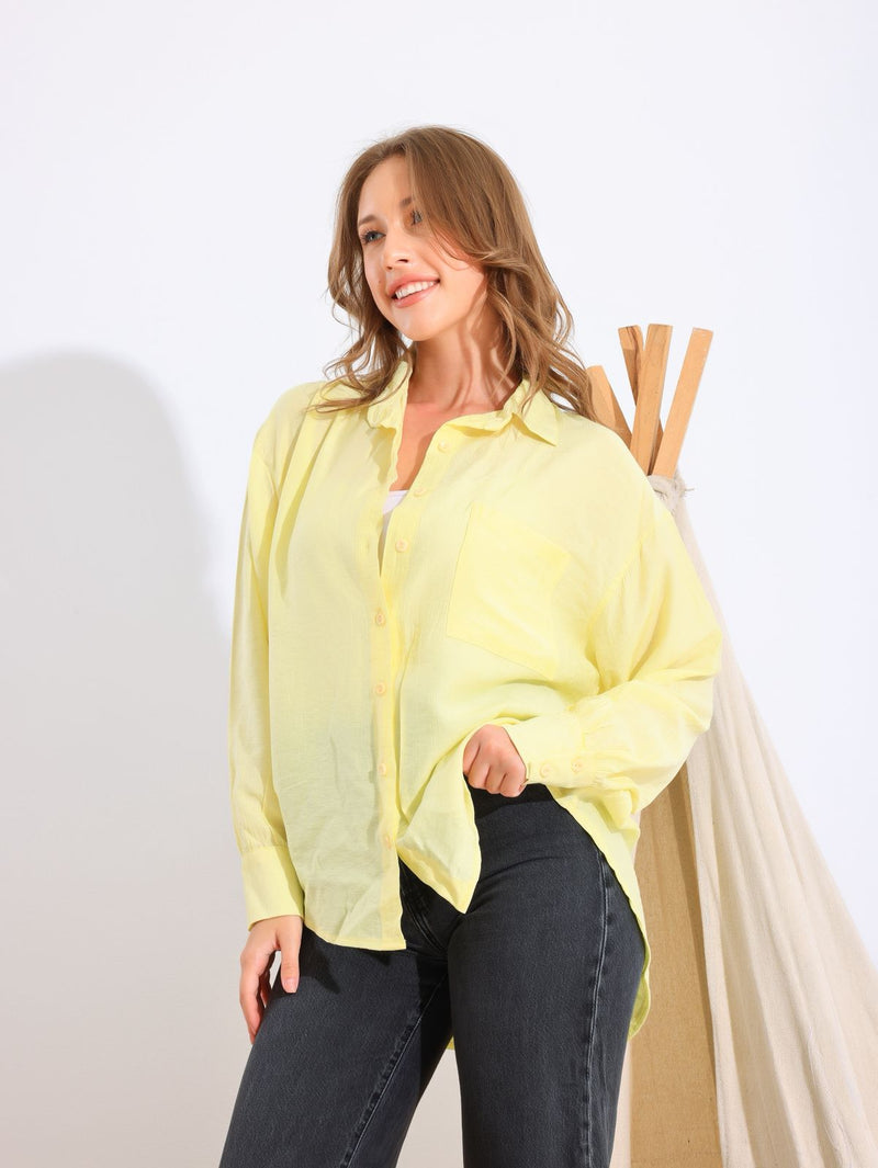 Your everyday essential: a classic linen shirt with pockets