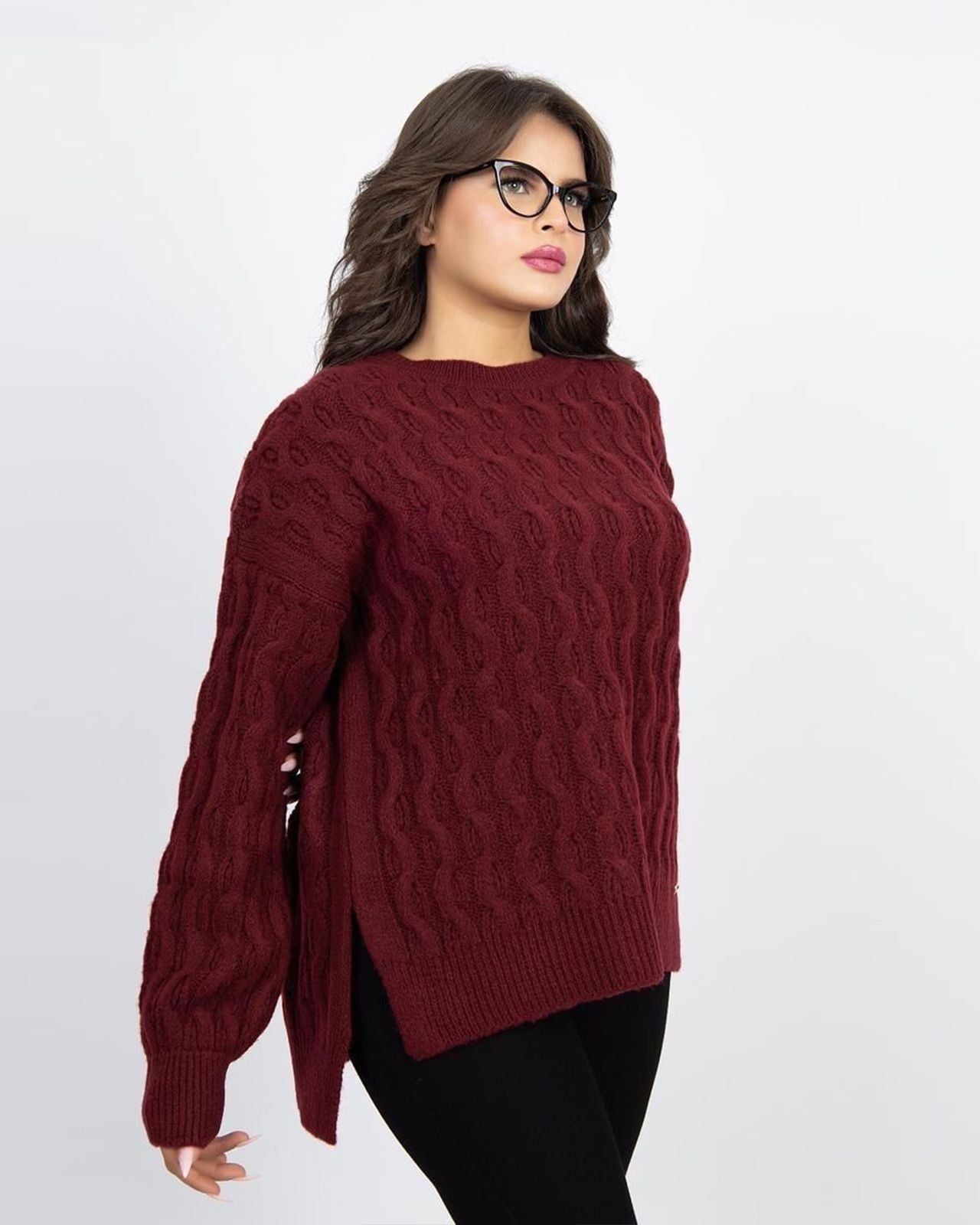 سترة كبيرة الحجم محبوكة بالكابل