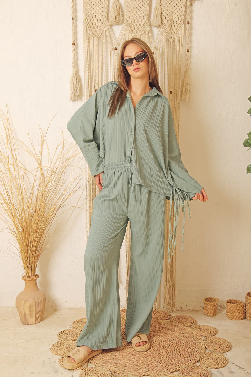 Own your day with this confident suit