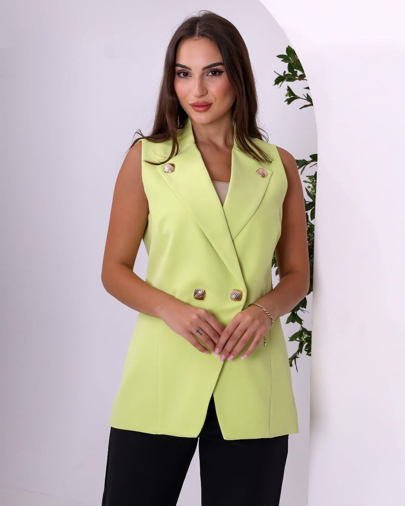 Plain cut blazer for a sleek and modern look