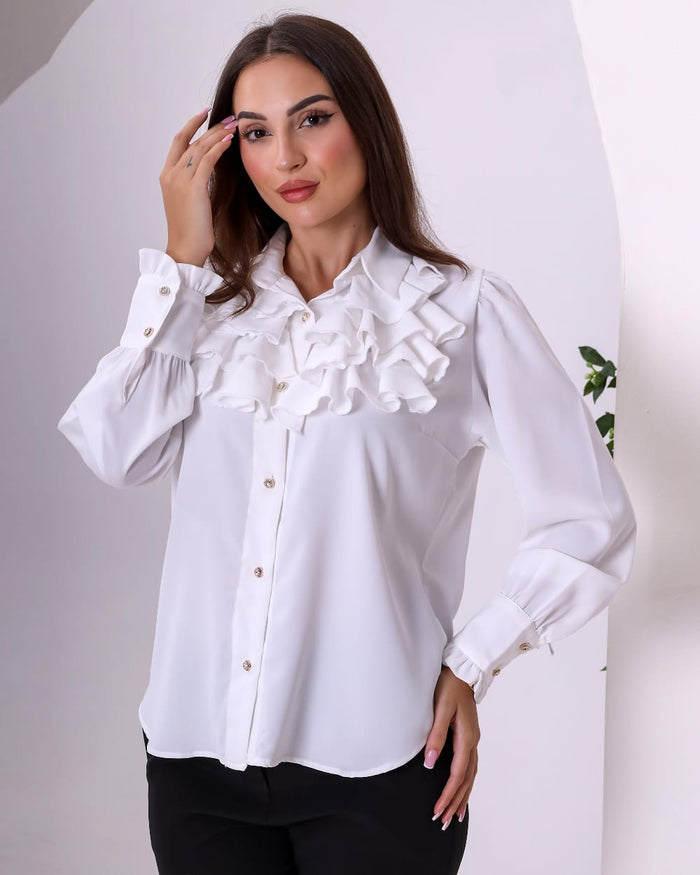 Plain ruffle blouse for a feminine chic touch